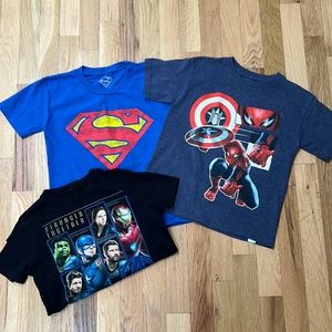 Marvel T-shirt bundle (size S)
